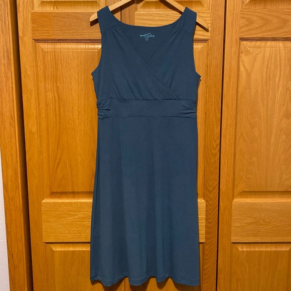 Eddie Bauer blue stretch athletic dress midi size medium - Picture 2 of 7